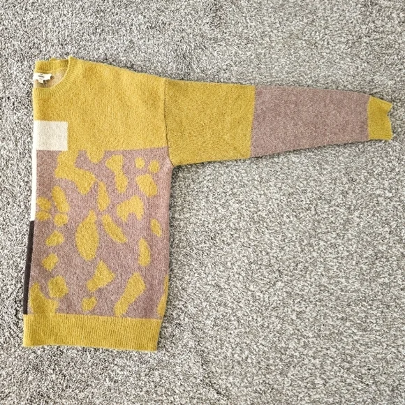 Entro Women's Sweater sz large - Picture 3 of 6